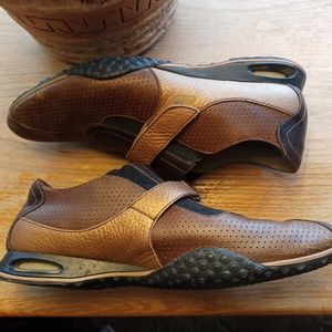 Cole Haan brown leather Sneakers with nikeair soles size 10